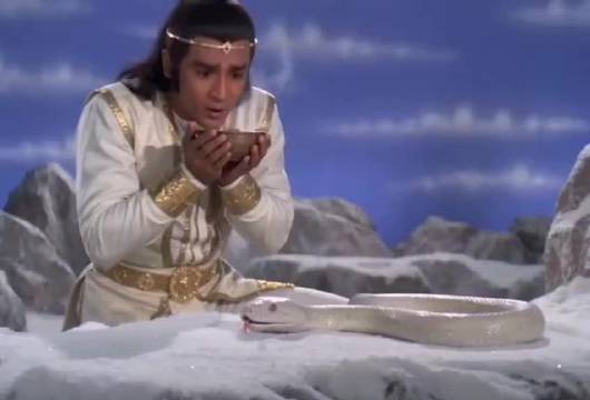 印度版的新白娘子传奇，真的好雷人
