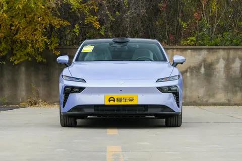 15 万轿跑怎么选？预算别乱花，东风奕派 eπ007 + 更实在