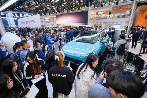 年末将至，盘点2025年三大“网红”新车，看看有你喜欢的吗?