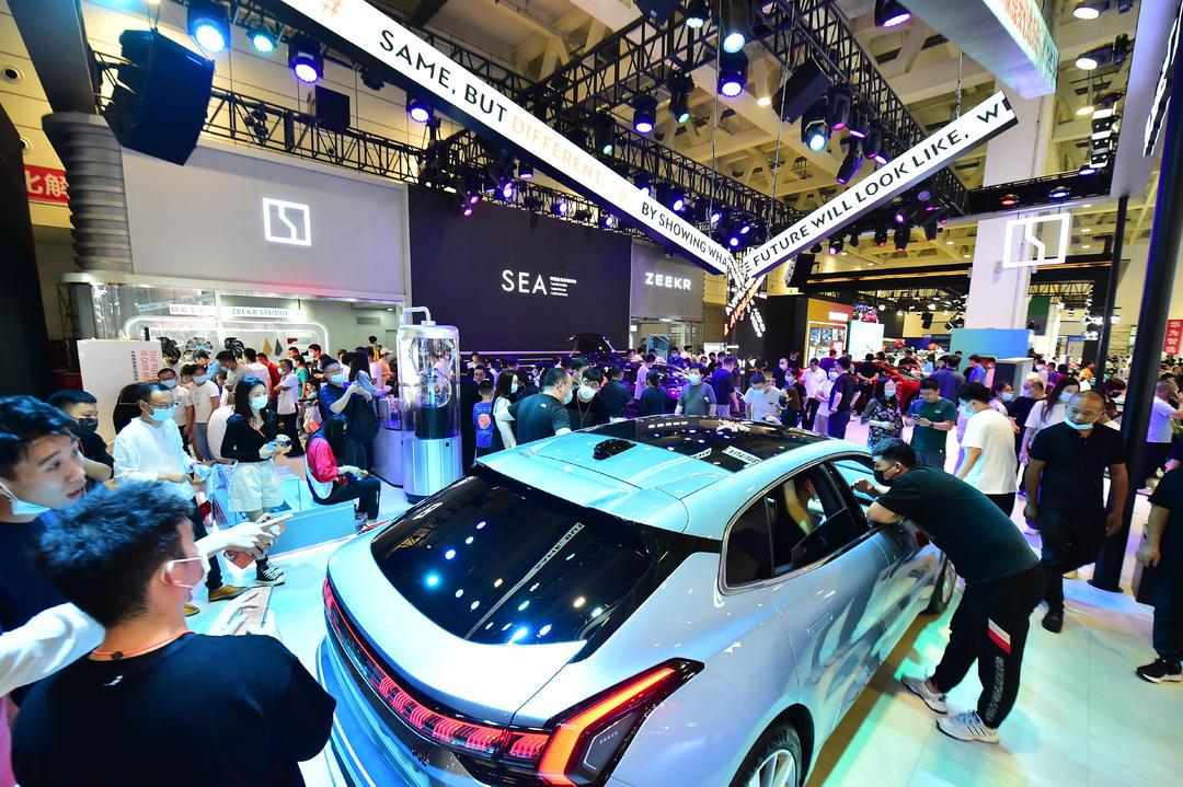 齐鲁车展30万级购车指南:覆盖家用、智驾、豪华全场景