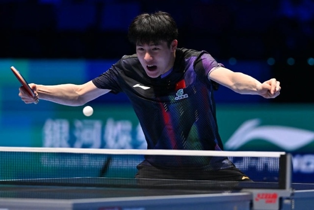 王楚钦轰11-1,温瑞博连扳三局逆转,澳门世界杯次日:国乒3胜1负