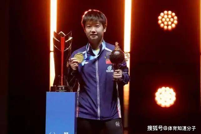 情商真高！孙颖莎亚洲杯夺冠后把王曼昱一顿夸，网友：很会做人