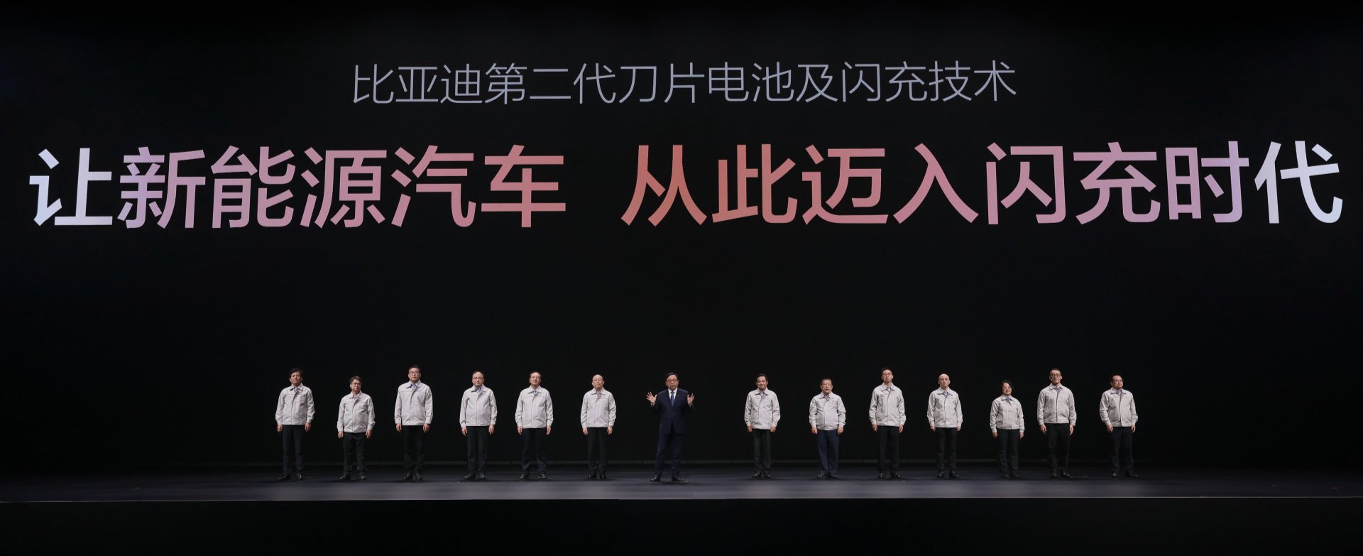宁德时代市占率重返50% ，动力电池行业竞争正从“份额比拼”转向“盈利较量”