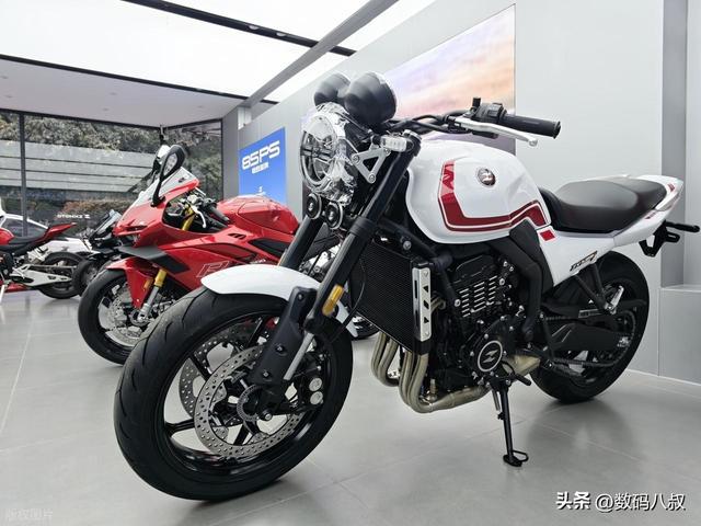 3 天涨粉近百万!张雪机车夺冠引爆全网，网友:这才是中国骄傲|尹正|张雪|摩托|杜卡迪