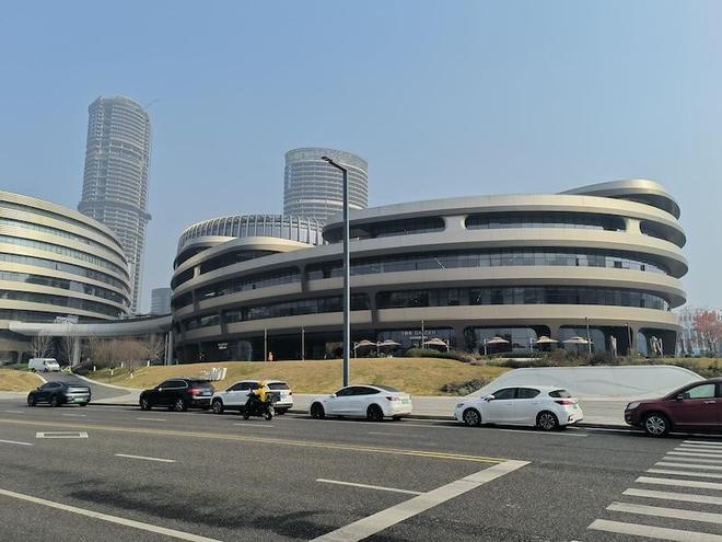 探路“一人公司” 明途启航营OPC社区：AI浪潮下的“岛民”新生态