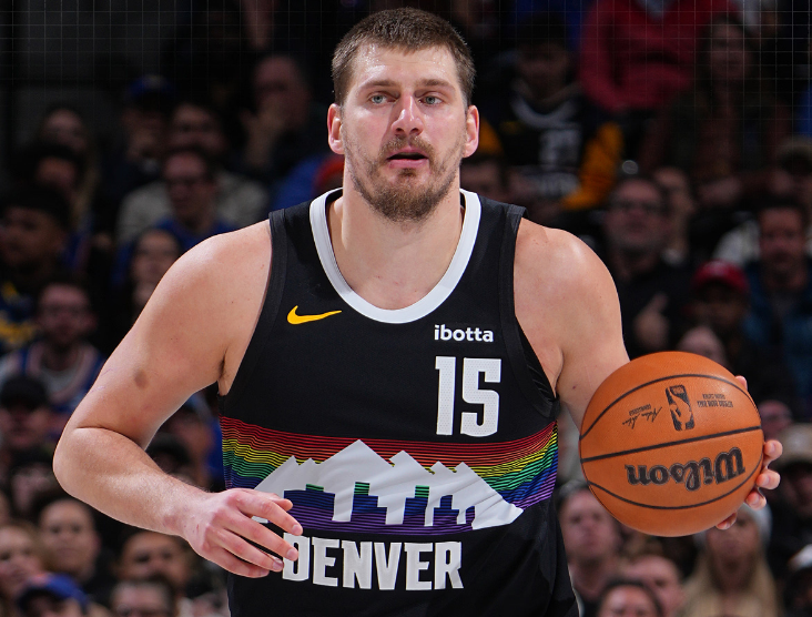 约基奇3885!掘金连两季遭尼克斯横扫 穆雷伤退阿奴3475