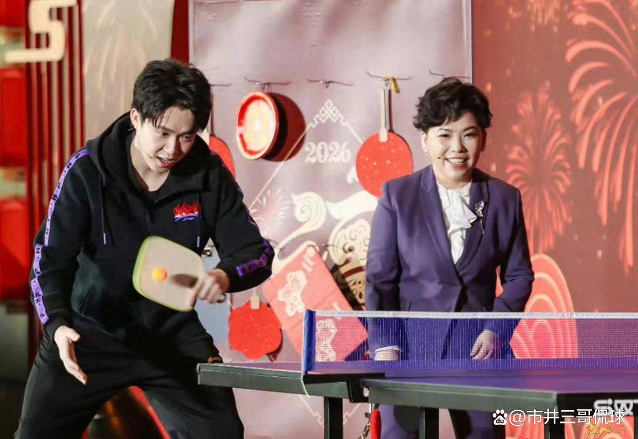 国乒三巨头场外动态揭秘：王楚钦乖巧陪前辈，樊振东被回国乌龙，马龙跨界现身体坛盛事