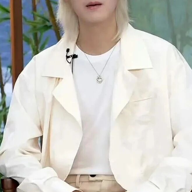 宋宁峰带着女儿和小3翻云覆雨？鞠婧祎是内娱白月光？向佐郭碧婷已经长期分居？小S女儿要进豪门？