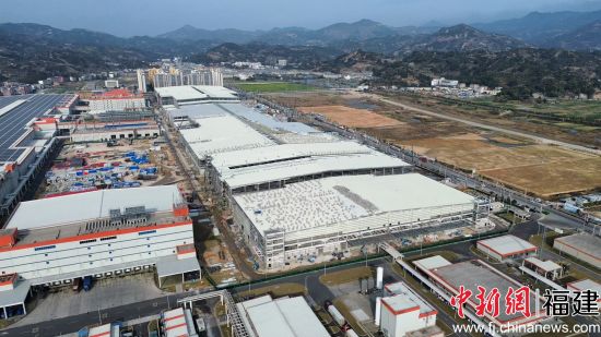 福鼎时代5号超级工厂项目封顶