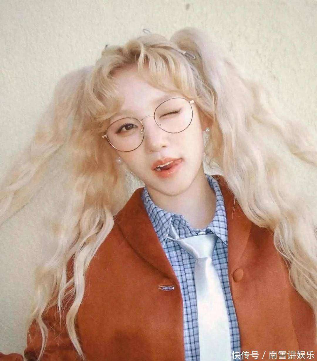 沙溢吻小21岁宋雨琦引质疑,奔跑吧节目组:是塔吉克族贴面礼