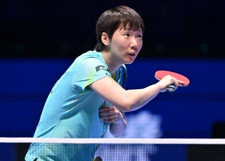 澳门世界杯：国乒女单豪取11连胜！全体晋级16强，王曼昱横扫对手晋级