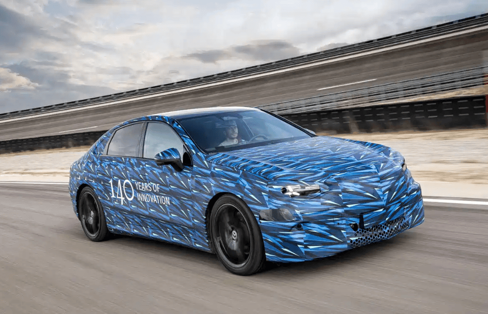 全新奔驰C级纯电版将于4月发布！剑指特斯拉Model3