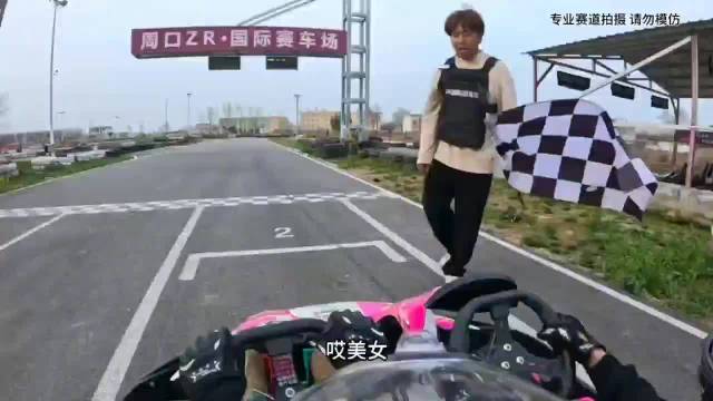 保罗车闻发布驾驶辅助测试视频