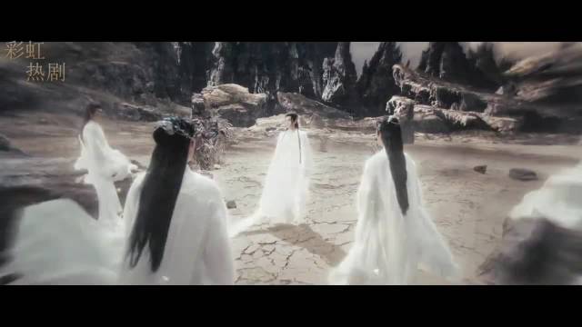 月鳞绮纪执念难消，露芜衣错认龙神为余生