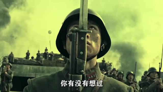 《八佰》幕后故事：流氓刀子算是好人吗，或许他只是保持清醒而已