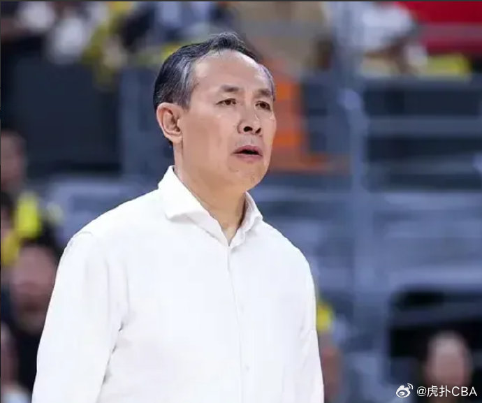 北京男篮主教练许利民在惨败后表示需要认真复盘，球队将如何调整？
