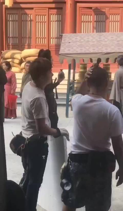 肖战凭古装扮相获陈情令魏无羡角色，路透扭转舆论