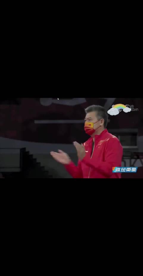 李指导评孙颖莎张怡宁，赞莎莎乖巧令其动容