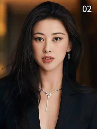 阔别二十载的大学初恋女友骤然现身，已婚男士瞬间心绪翻涌