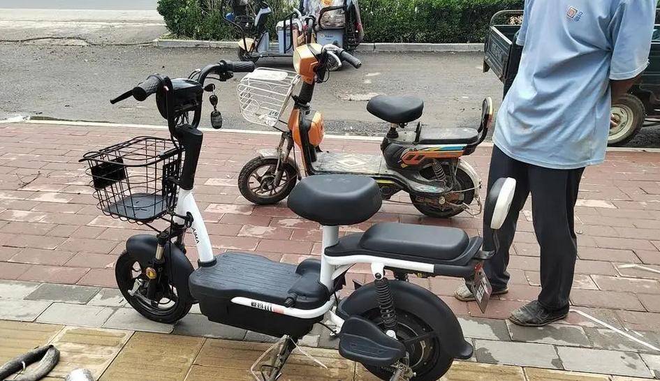2026电动车跑不远?换电池vs新车，行内人算清5年成本_铅酸_关键来_车架