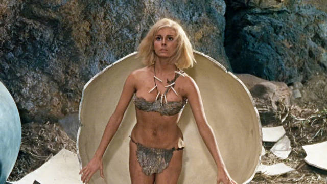 1970年奇幻片《恐龙纪》获奥斯卡提名，穴居女郎命运由发色决定