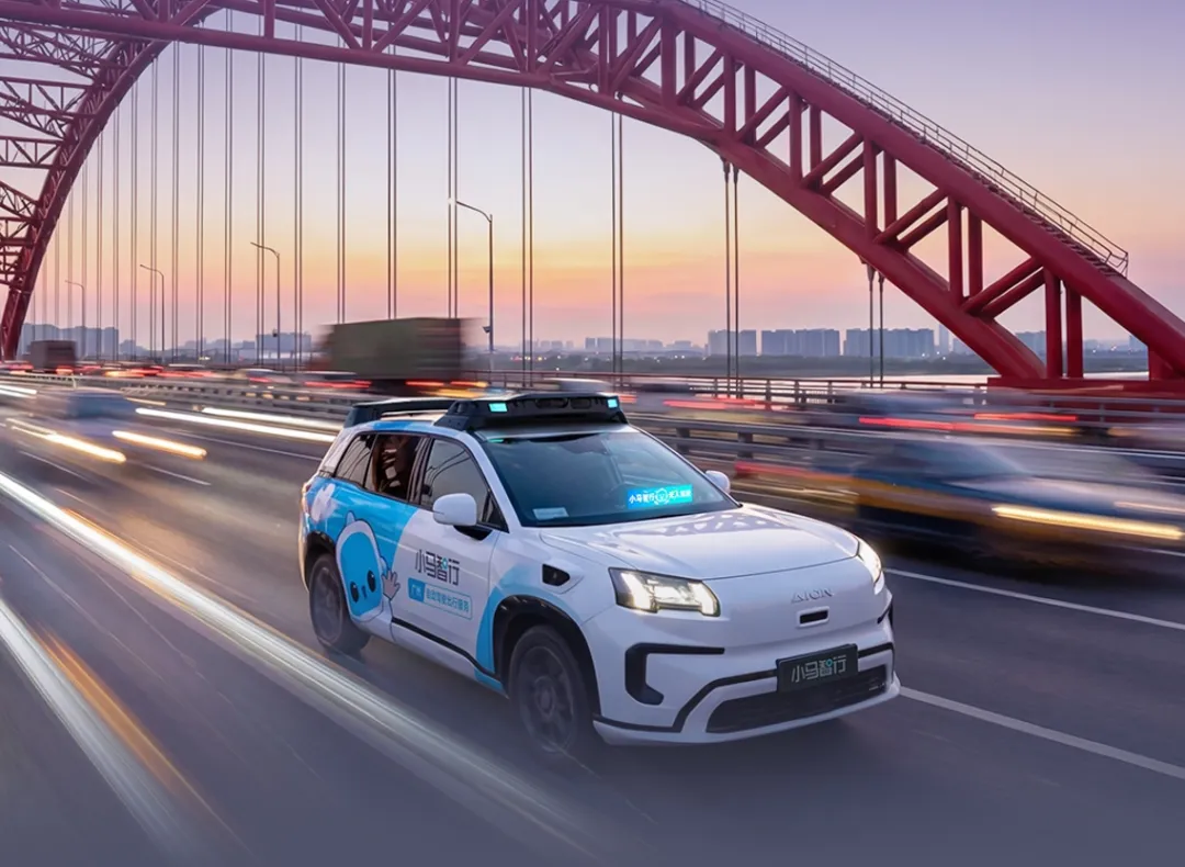 Robotaxi逐渐告别烧钱，文远和小马开始降压？
