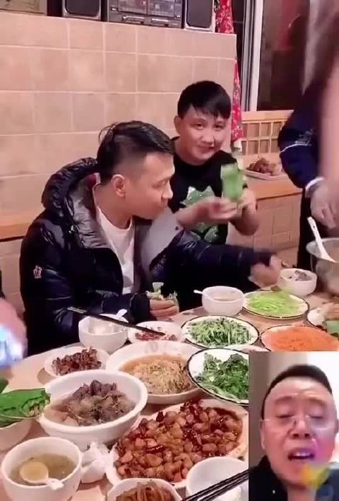 赵本山与潘长江云端相聚，一句“巨人来了”引爆全场笑点