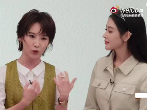 谢楠调侃谢娜慌乱瞬间，张天爱澄清艾灸趣事引欢笑