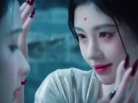 月鳞绮纪双狐角色引热议，青蛇白蛇经典再现