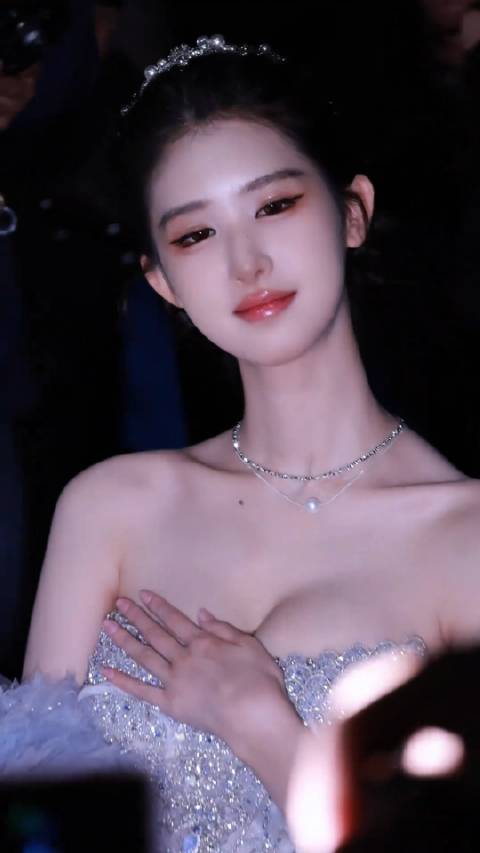 白欣禾 人称青春版的刘亦菲