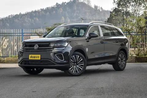 20万级中大型SUV，空间大动力强，还带四驱，家用选它准没错