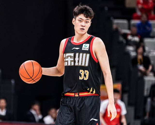 王浩然32分生涯新高!深圳8连胜大胜终结广厦7连胜 胡金秋仅5分