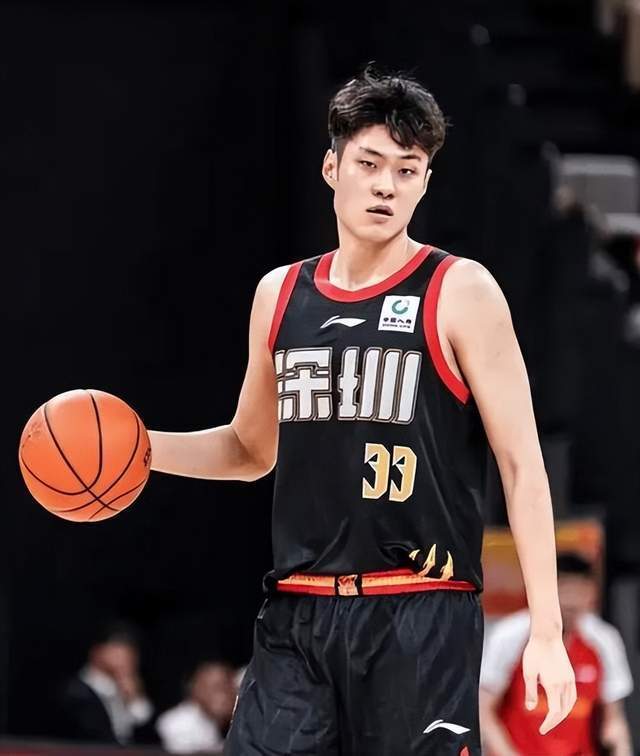 未来可期！21岁狂砍32分 7中5三分碾压卫冕冠军 郭士强的最爱？