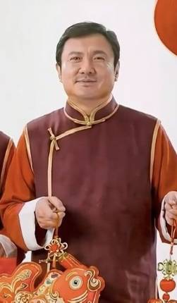 《流浪地球3》发布吴京、刘德华、沈腾拜年视频，网友惊呼：沈腾偷偷减肥了！
