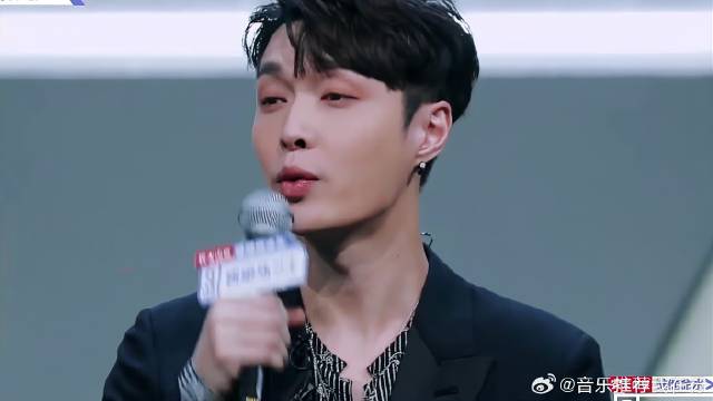 张艺兴暖心大男孩，关心每一个训练生的情况，爱了