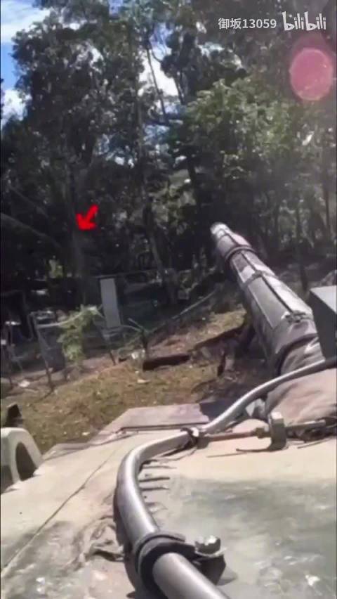 柬埔寨狙击手命中中国VT4坦克,泰军反击