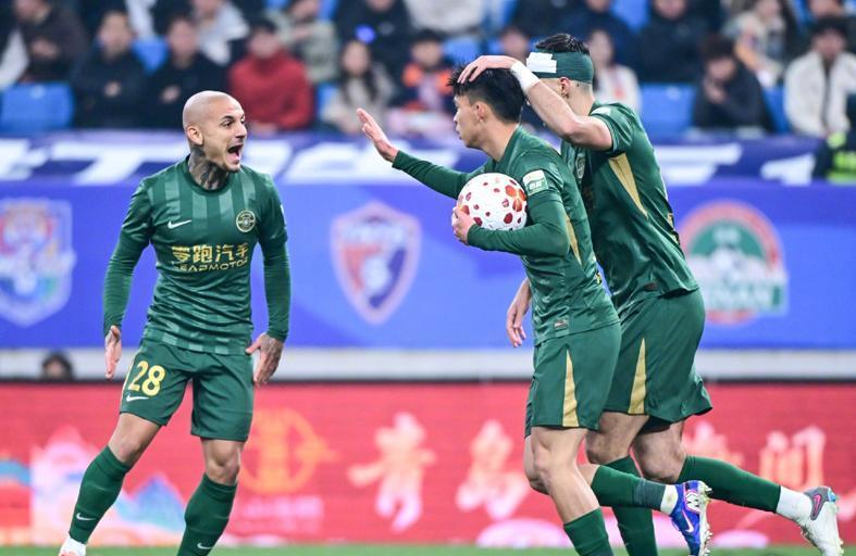 CCTV5直播浙江VS铜梁龙!不败之师对决价值6分,王钰栋PK杜月徵