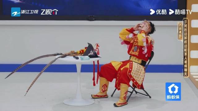 吴镇宇李诚儒为网红表演鼓掌，实力获赞