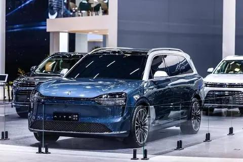 2025年度中国汽车保值率报告出炉:小米SU7成纯电动车第一