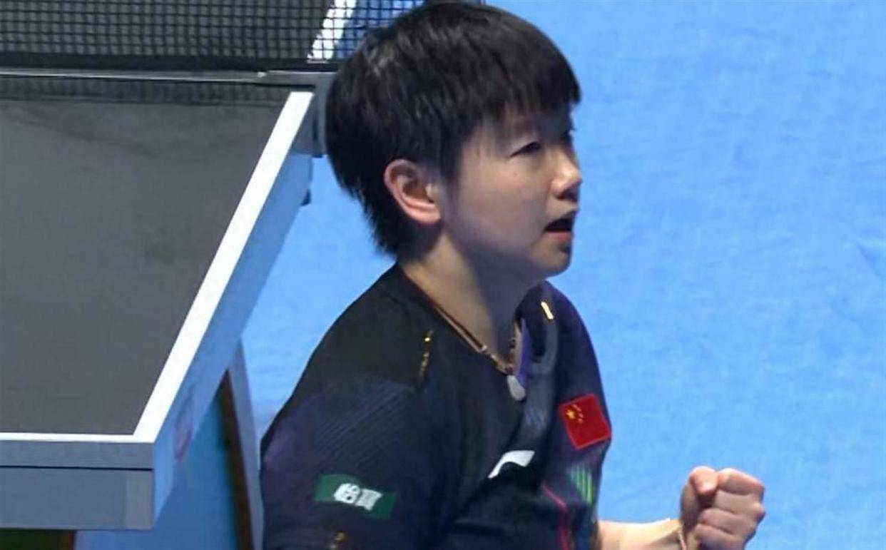 三连冠创纪录！澳门世界杯：孙颖莎4-1王曼昱，打破王楠张怡宁纪录