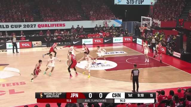 中国男篮冲绳客场15分逆转日本，胡金秋20分12篮板制胜