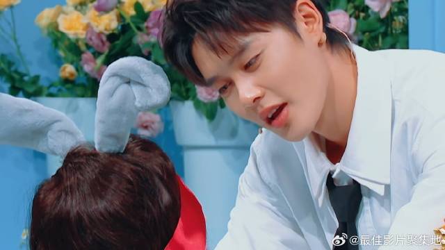 柯淳你喜欢关晓彤鹿晗知道吗？现场表白关晓彤，太会撩了