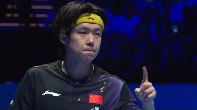 王楚钦澳门世界杯4-3胜松岛辉空首夺男单冠军，距大满贯仅差奥运
