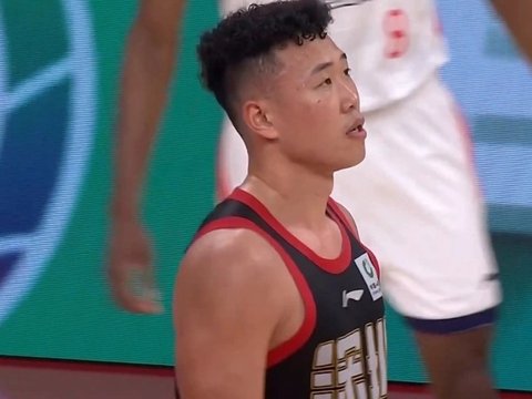 深圳vs广厦前瞻：贺希宁胡金秋上演国手对决，谁能终结对手7连胜