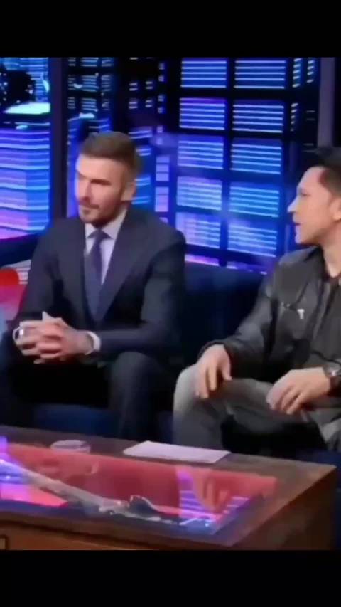 ️大卫·贝克汉姆： “C罗很了不起，而梅西只是昙花一现”