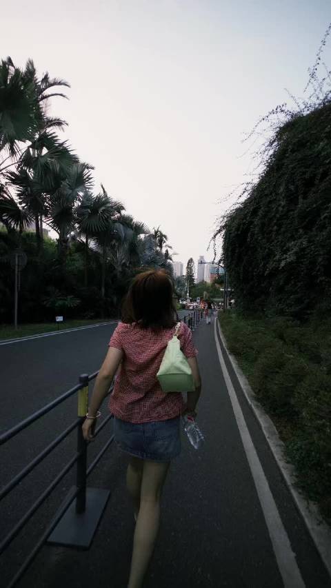 姐姐2026年3月29日发文愿你永远幸福明媚