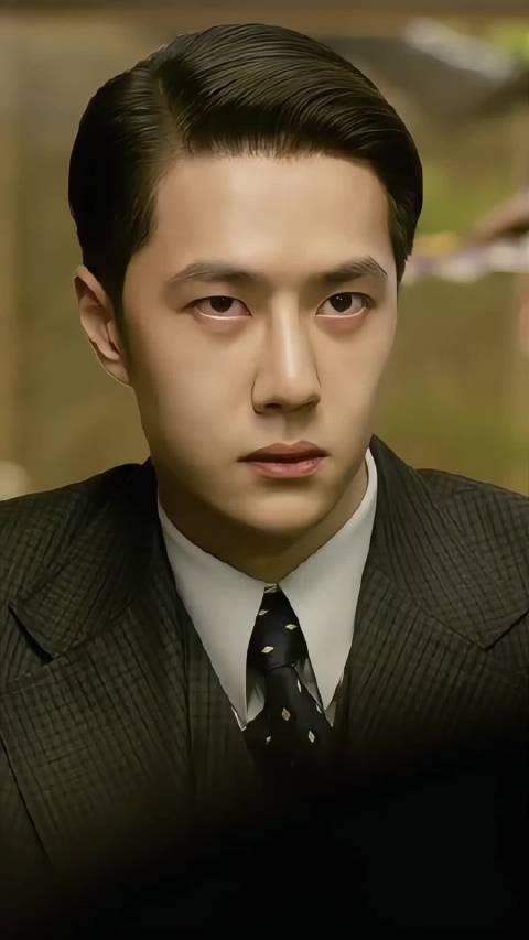 王一博《无名》演绎叶先生,暗夜孤勇者眼神如刀