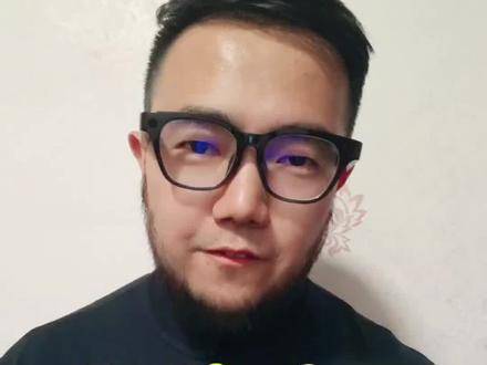 老将武磊在中超赛场再度攻入两球，即便饱受伤病困扰，依旧奋战不息