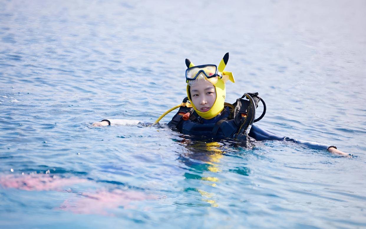 积压两年终定档,周冬雨携海边的秘密来袭,大腕云集锁定剧王?