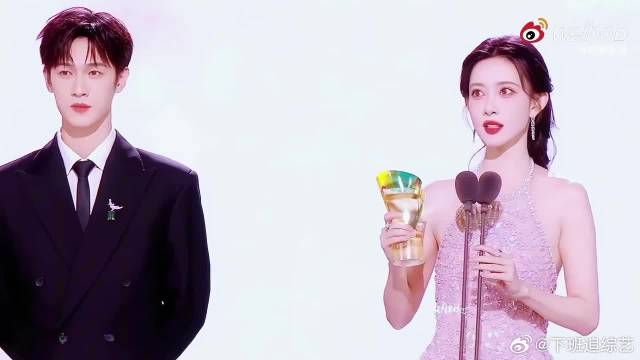 星光大赏的昀孟真的是太多名场面了